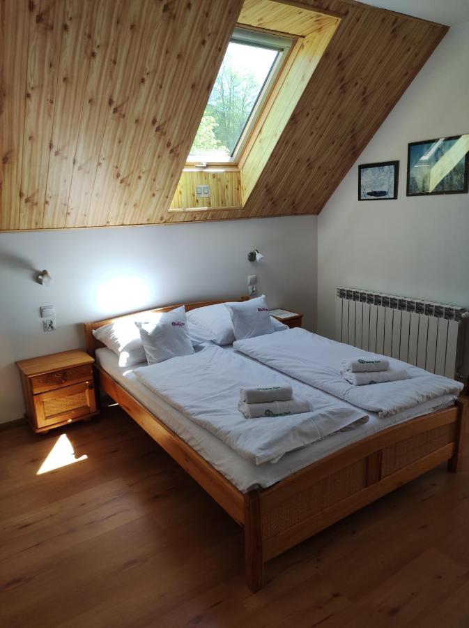 Rezydencja Bukowy Dwor Czarna  Esterno foto