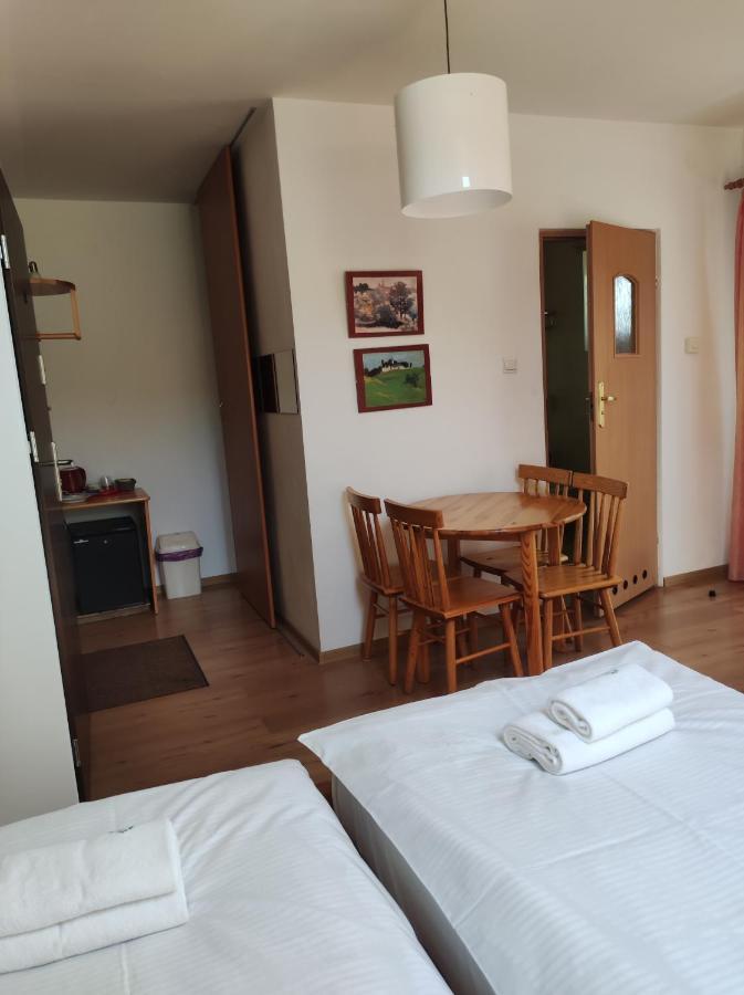 Rezydencja Bukowy Dwor Czarna  Esterno foto