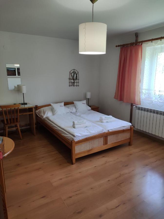 Rezydencja Bukowy Dwor Czarna  Esterno foto