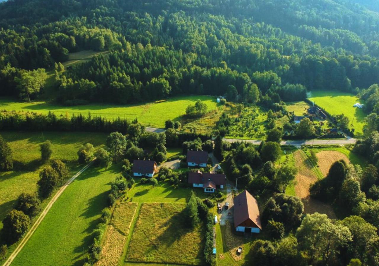 Rezydencja Bukowy Dwor Czarna  Esterno foto