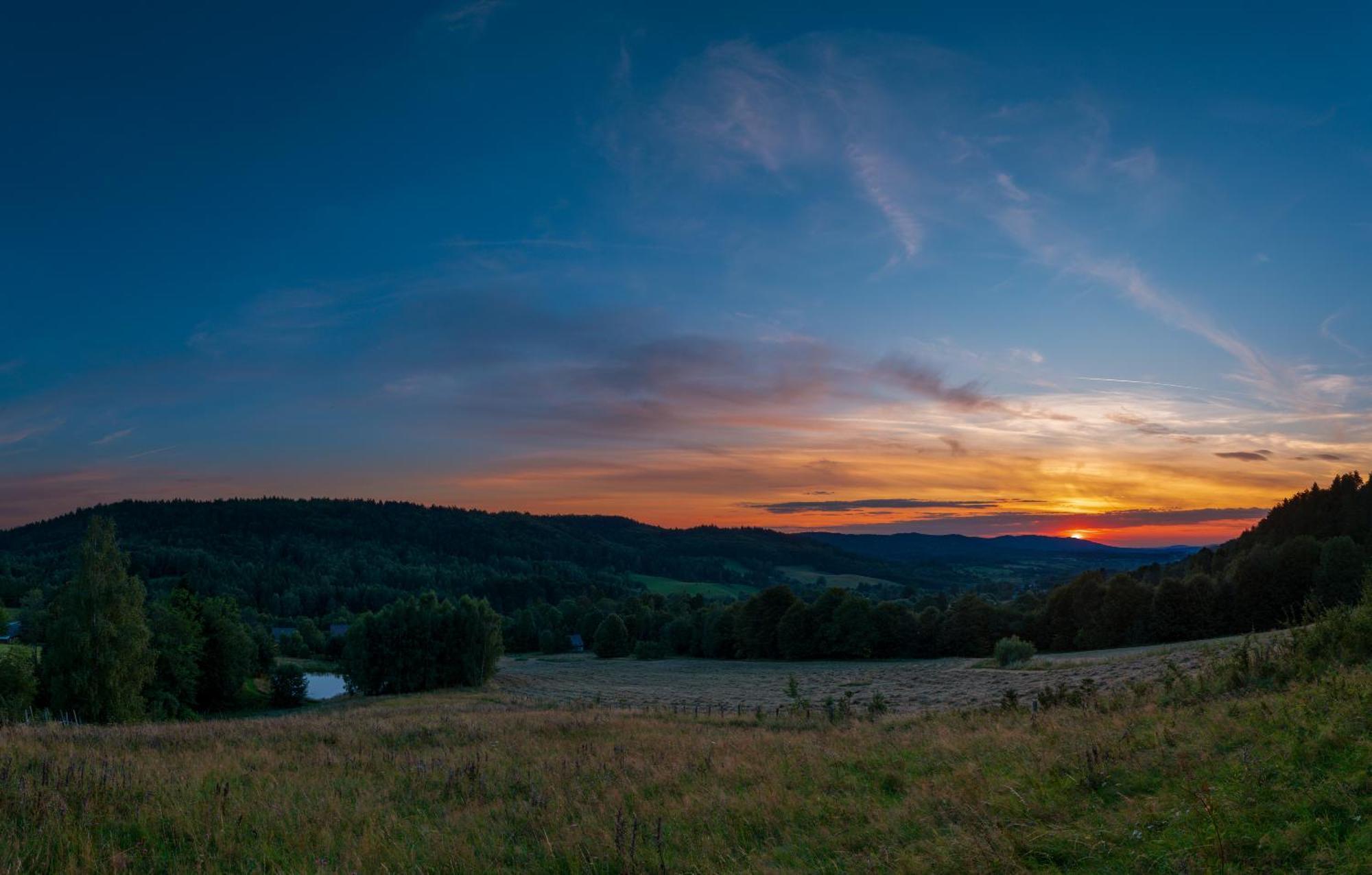 Rezydencja Bukowy Dwor Czarna  Esterno foto