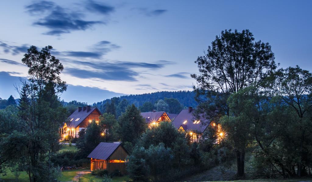 Rezydencja Bukowy Dwor Czarna  Esterno foto